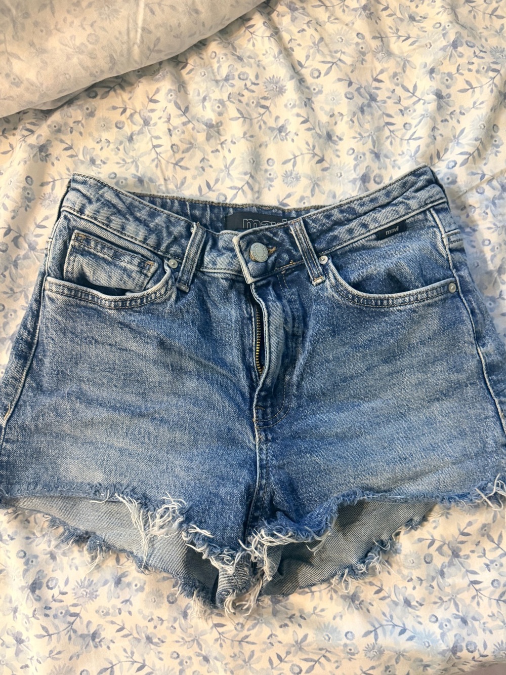 Mavi Women's Light Blue Frayed Hem Denim Shorts